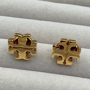 Tory Burch Logo earrings in gold